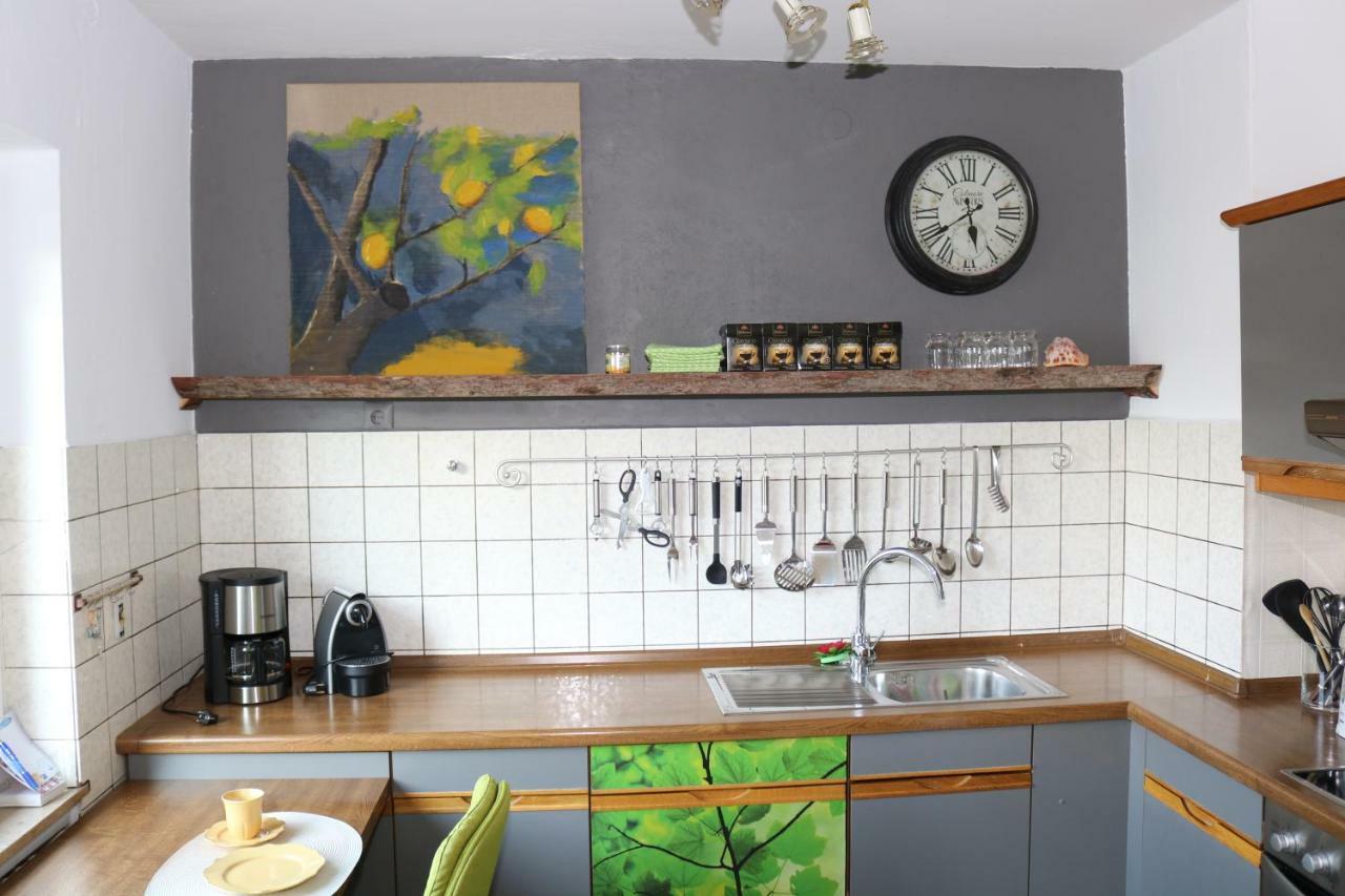 Apartment Happy Homes In